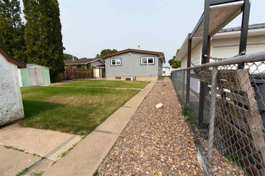 MLS® A2253799 - 1955 20 Street SE in Crestwood-Norwood Medicine Hat, Residential
