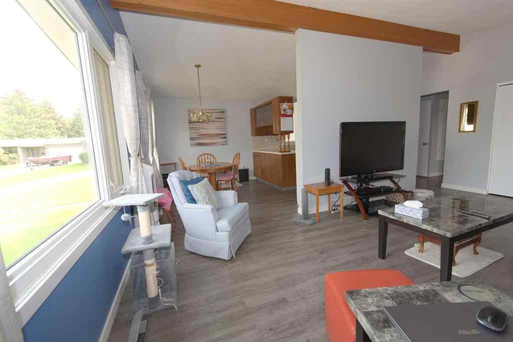 MLS® A2253799 - 1955 20 Street SE in Crestwood-Norwood Medicine Hat, Residential