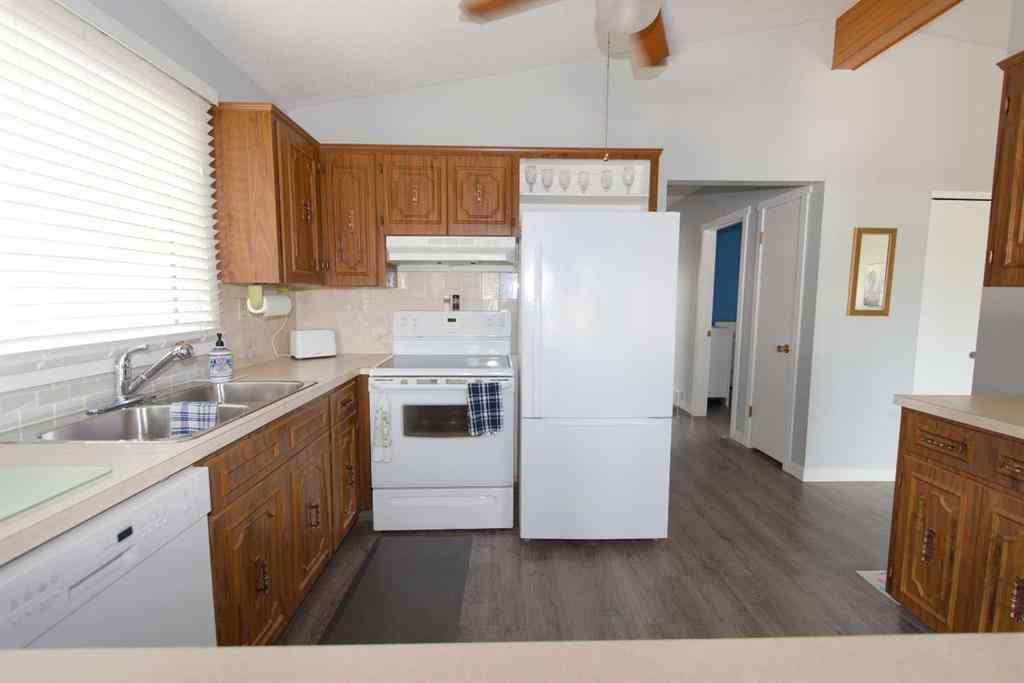 MLS® A2253799 - 1955 20 Street SE in Crestwood-Norwood Medicine Hat, Residential