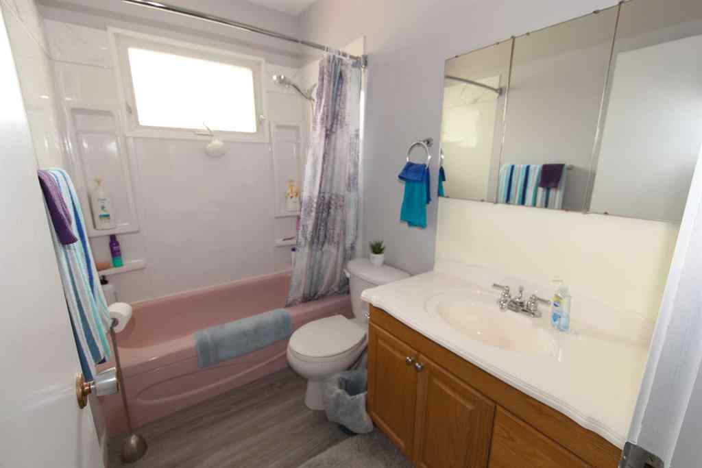 MLS® A2253799 - 1955 20 Street SE in Crestwood-Norwood Medicine Hat, Residential