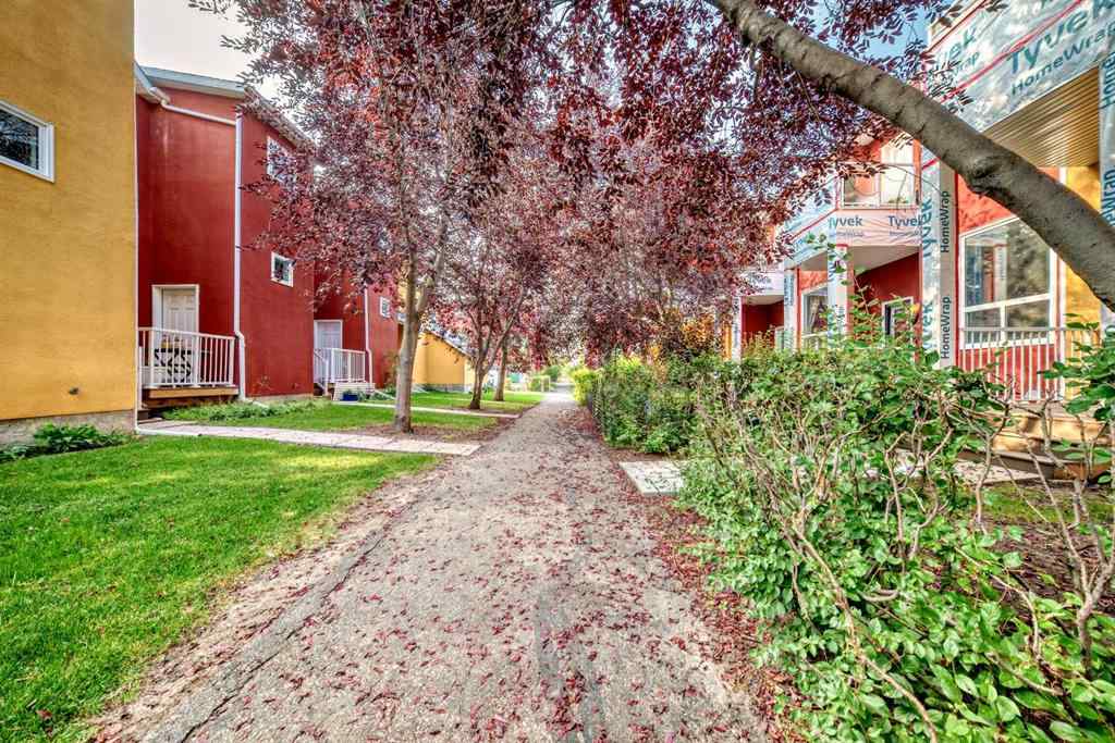 MLS® A2253801 - Unit #2 7 Westland Road  in Westridge Okotoks, Residential