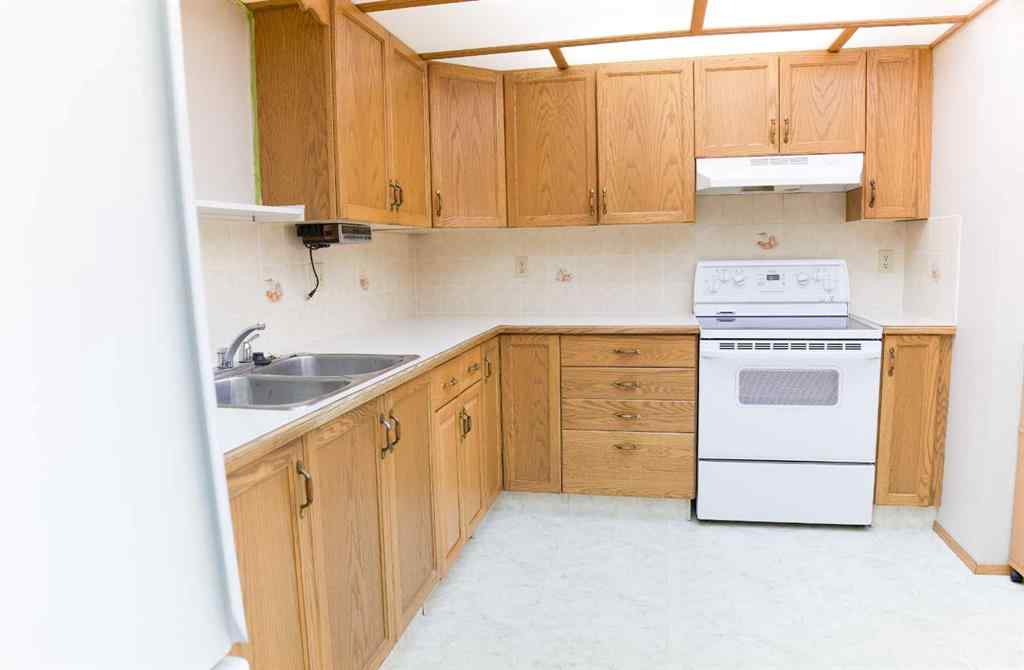 MLS® A2253802 - 43 Ellis Street N in Eastview Estates Red Deer, Residential