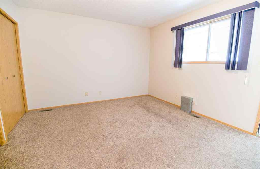 MLS® A2253802 - 43 Ellis Street N in Eastview Estates Red Deer, Residential