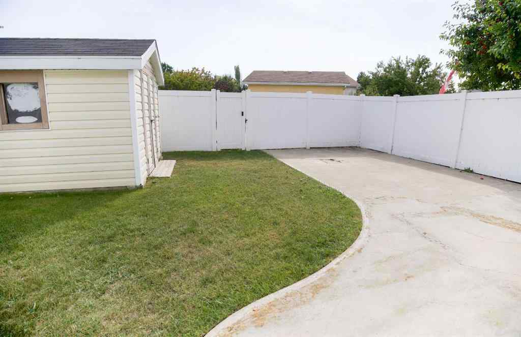 MLS® A2253802 - 43 Ellis Street N in Eastview Estates Red Deer, Residential