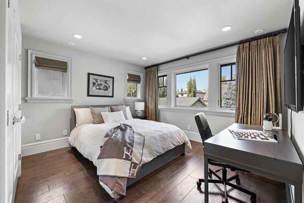 MLS® A2253807 - 420 49 Avenue SW in Elboya Calgary, Residential