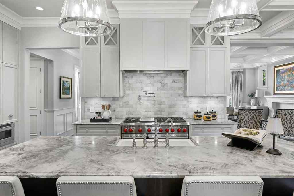 MLS® A2253807 - 420 49 Avenue SW in Elboya Calgary, Residential