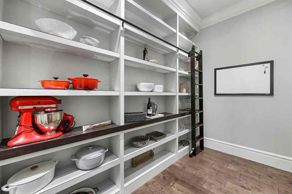 MLS® A2253807 - 420 49 Avenue SW in Elboya Calgary, Residential
