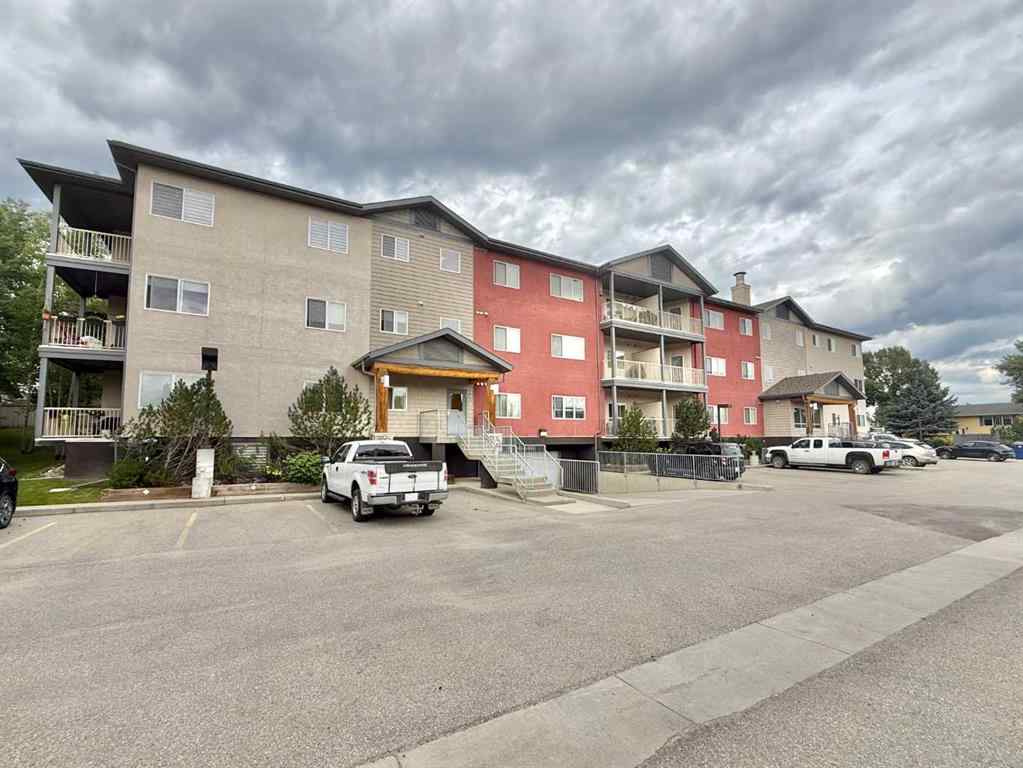 MLS® A2253808 - Unit #305 109 Seabolt Drive  in Hillcrest Hinton, Residential