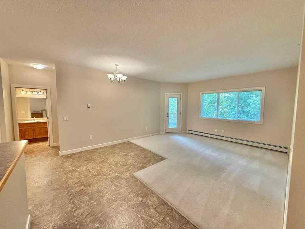 MLS® A2253808 - Unit #305 109 Seabolt Drive  in Hillcrest Hinton, Residential