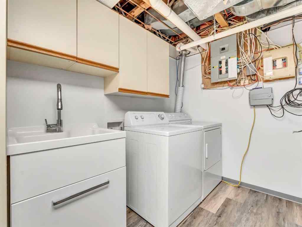 MLS® A2253812 - 306 Seven Persons Drive SW in SW Southridge Medicine Hat, Residential