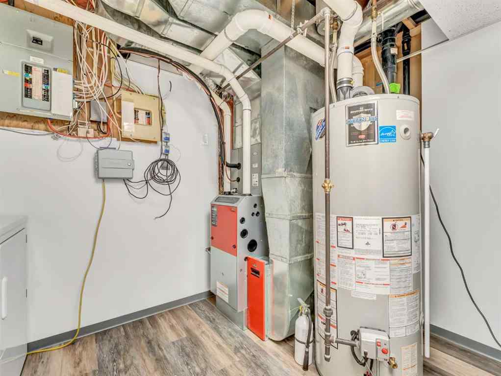 MLS® A2253812 - 306 Seven Persons Drive SW in SW Southridge Medicine Hat, Residential