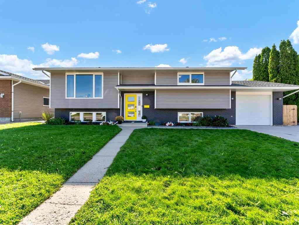 MLS® A2253812 - 306 Seven Persons Drive SW in SW Southridge Medicine Hat, Residential