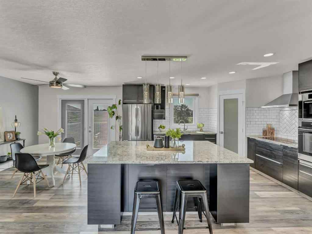 MLS® A2253812 - 306 Seven Persons Drive SW in SW Southridge Medicine Hat, Residential