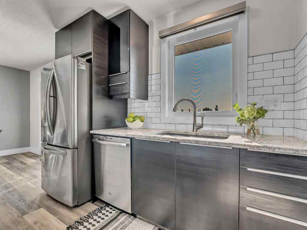 MLS® A2253812 - 306 Seven Persons Drive SW in SW Southridge Medicine Hat, Residential