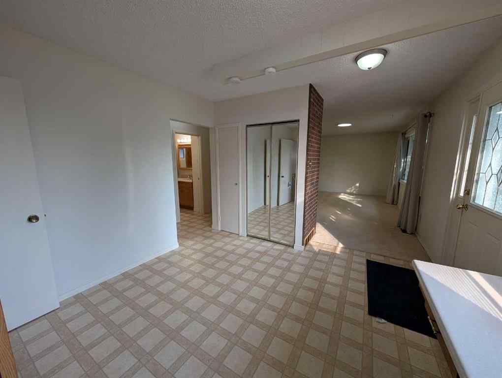 MLS® A2253817 - 2788 Dunmore Road SE in Crestwood-Norwood Medicine Hat, Residential