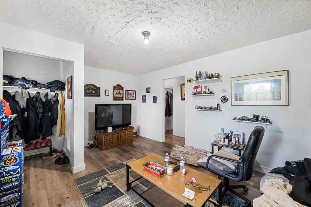 MLS® A2253818 - 427 35 Avenue NW in Highland Park Calgary, Residential