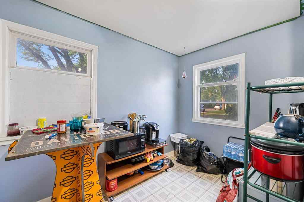 MLS® A2253818 - 427 35 Avenue NW in Highland Park Calgary, Residential