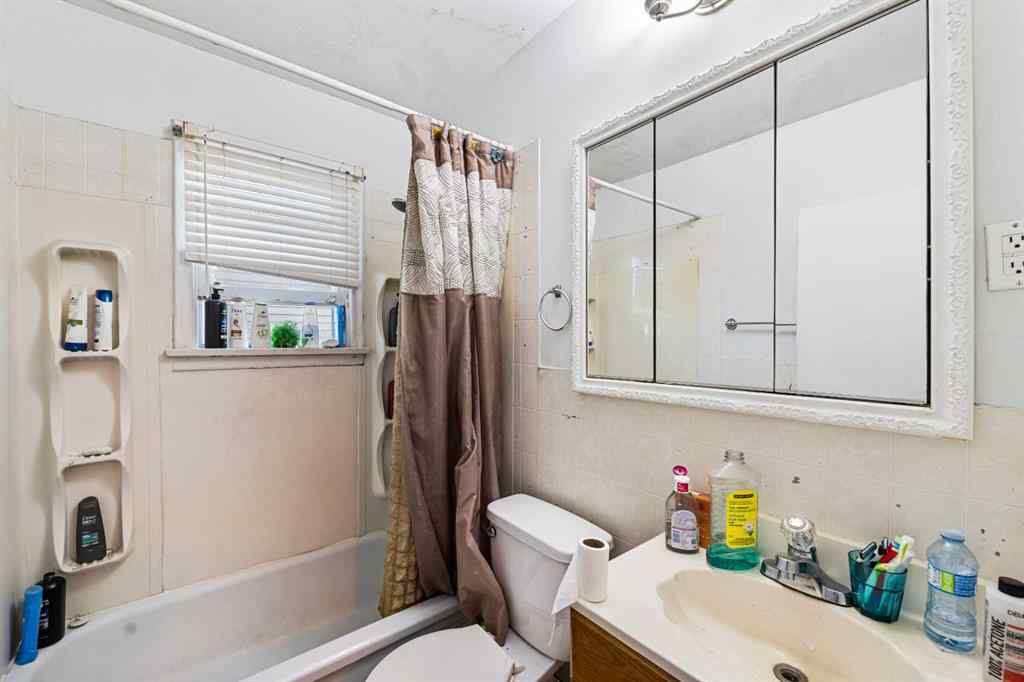 MLS® A2253818 - 427 35 Avenue NW in Highland Park Calgary, Residential