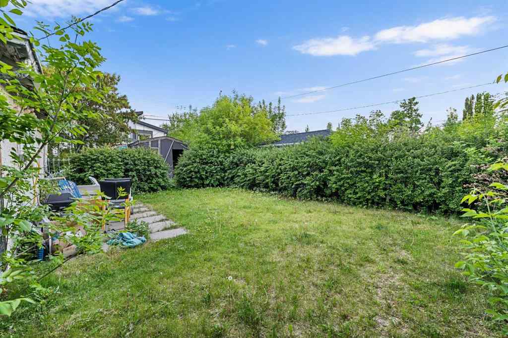 MLS® A2253818 - 427 35 Avenue NW in Highland Park Calgary, Residential