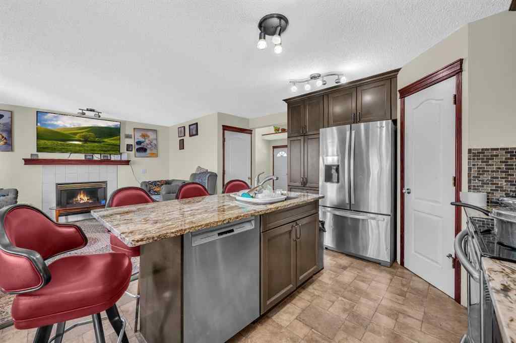 MLS® A2253824 - 117 Douglas Ridge Circle SE in Douglasdale/Glen Calgary, Residential