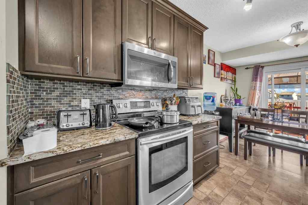 MLS® A2253824 - 117 Douglas Ridge Circle SE in Douglasdale/Glen Calgary, Residential