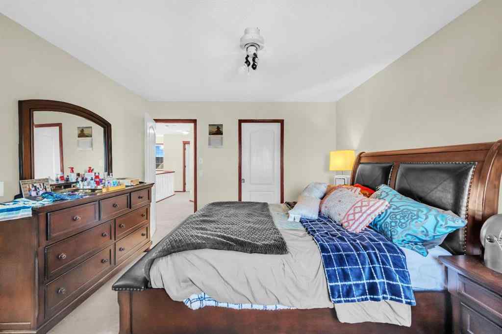 MLS® A2253824 - 117 Douglas Ridge Circle SE in Douglasdale/Glen Calgary, Residential