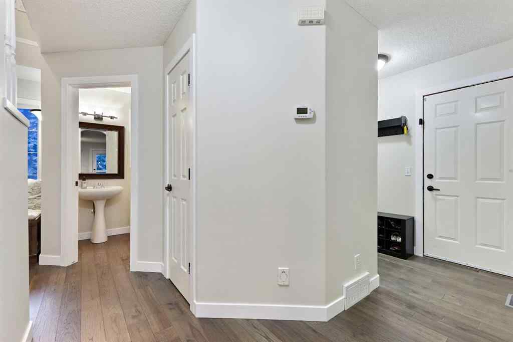 MLS® A2253826 - 4 Lloyd Crescent NE in NONE Langdon, Residential