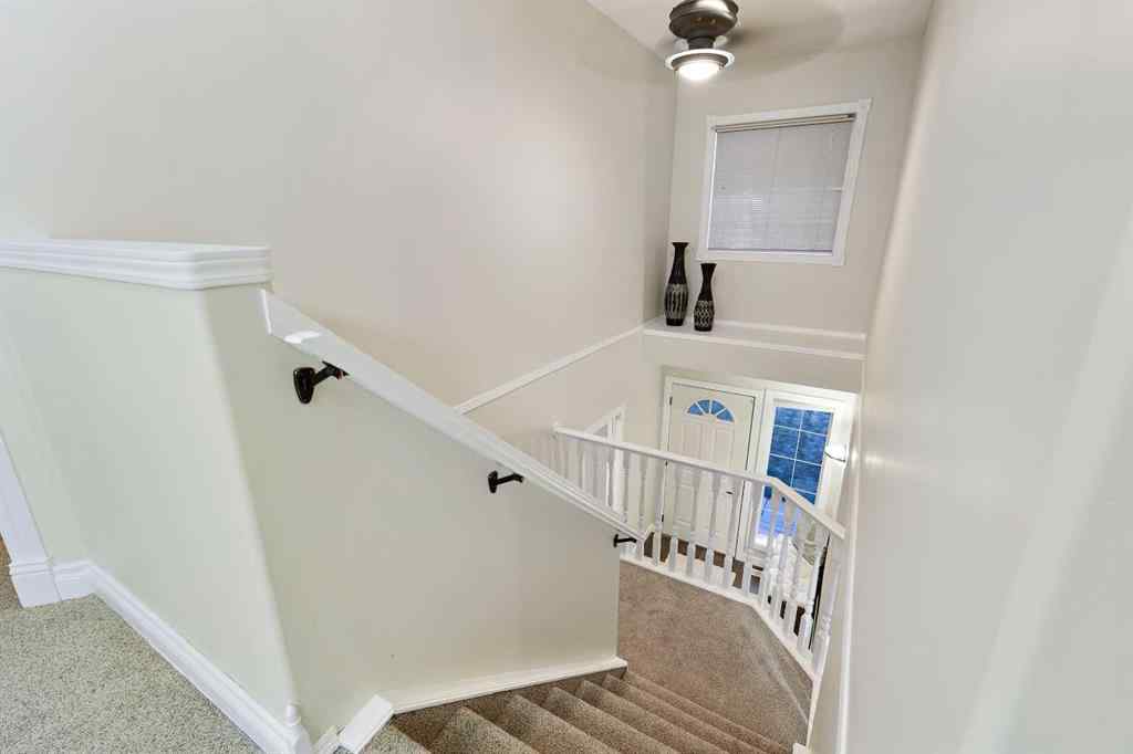 MLS® A2253826 - 4 Lloyd Crescent NE in NONE Langdon, Residential