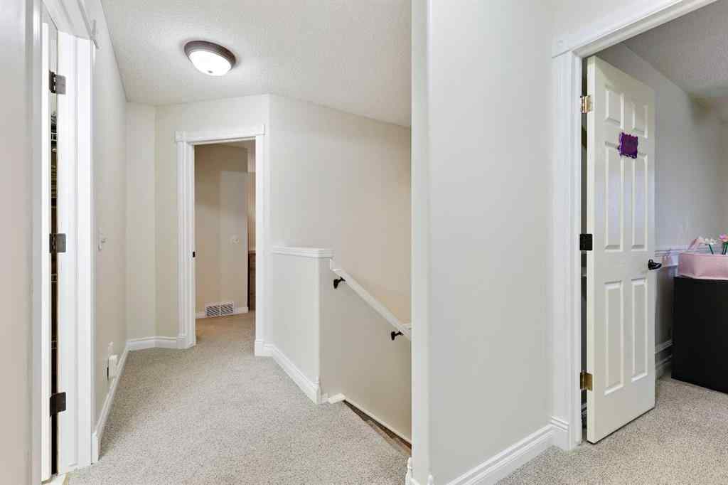 MLS® A2253826 - 4 Lloyd Crescent NE in NONE Langdon, Residential