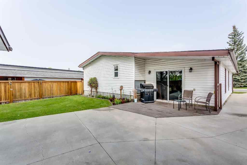 MLS® A2253827 - 69 Spring Dale Circle SE in Big Springs Airdrie, Residential