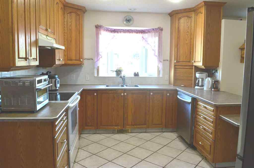 MLS® A2253828 - 94 Lund Close  in Lancaster Meadows Red Deer, Residential