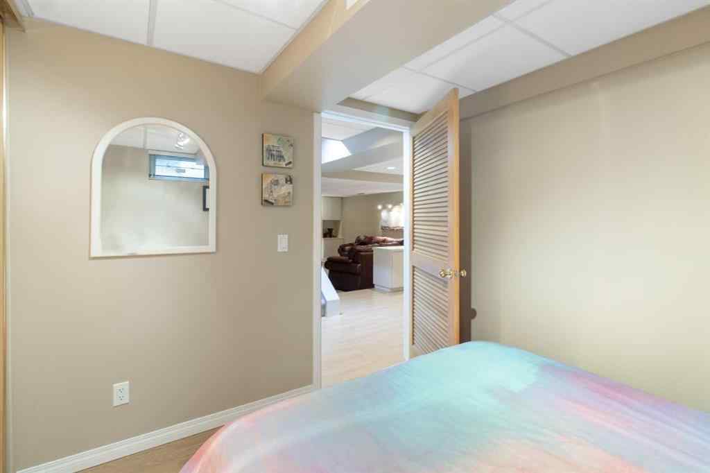 MLS® A2253838 - 39 Woodgreen Drive SW in Woodlands Calgary, Residential