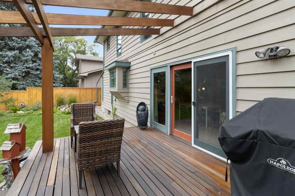 MLS® A2253838 - 39 Woodgreen Drive SW in Woodlands Calgary, Residential