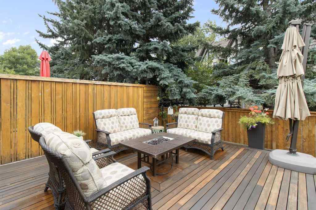 MLS® A2253838 - 39 Woodgreen Drive SW in Woodlands Calgary, Residential