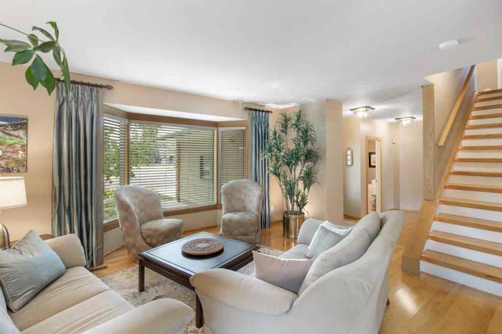 MLS® A2253838 - 39 Woodgreen Drive SW in Woodlands Calgary, Residential
