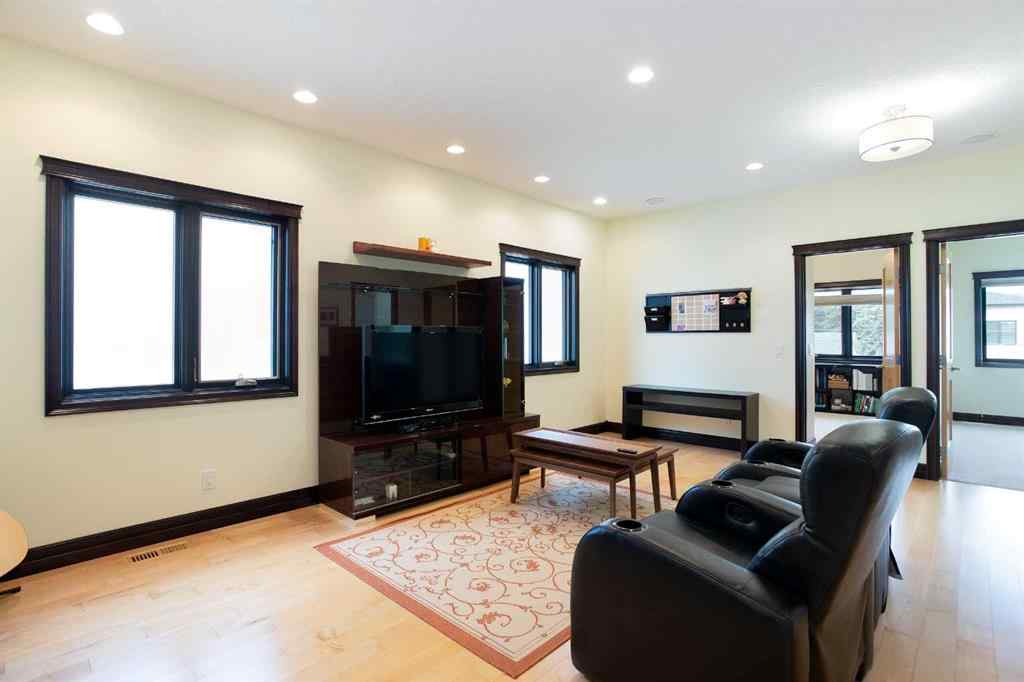 MLS® A2253842 - 537 34A Street NW in Parkdale Calgary, Residential