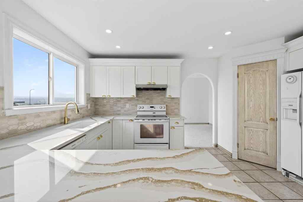 MLS® A2253844 - 78 Scimitar View NW in Scenic Acres Calgary, Residential