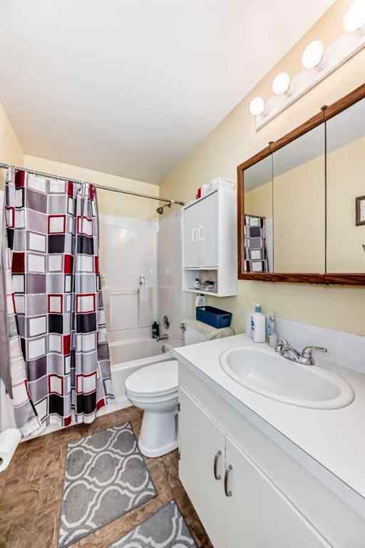 MLS® A2253845 - 5906 56 Street  in NONE Taber, Residential