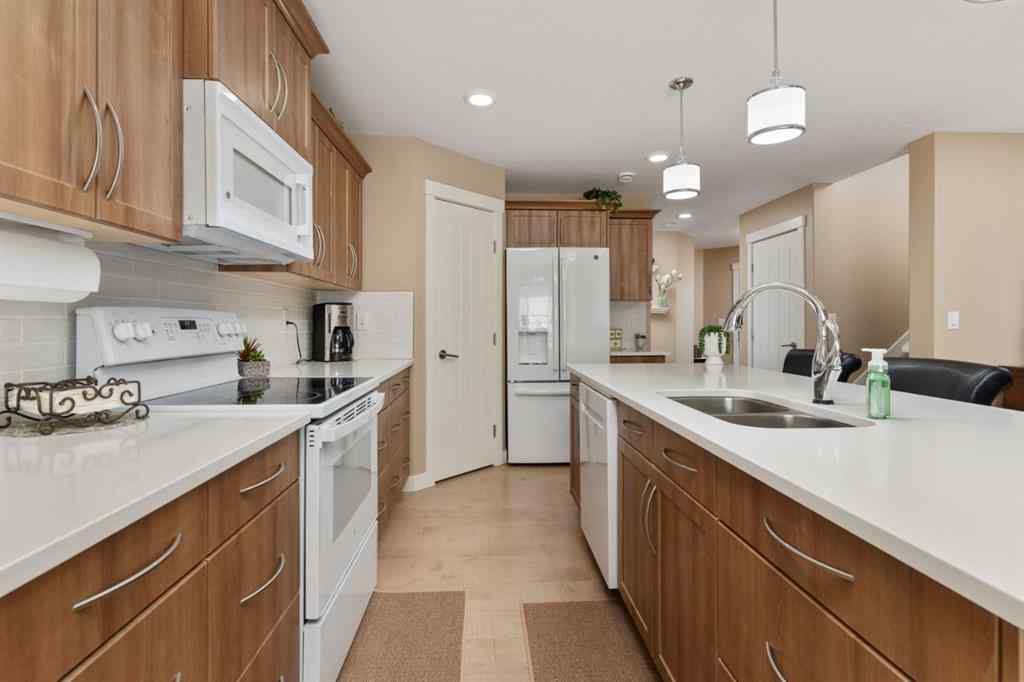 MLS® A2253847 - 2607 63 Street  in Valleyview Camrose, Residential