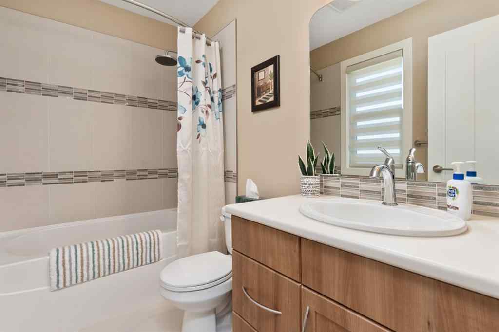 MLS® A2253847 - 2607 63 Street  in Valleyview Camrose, Residential