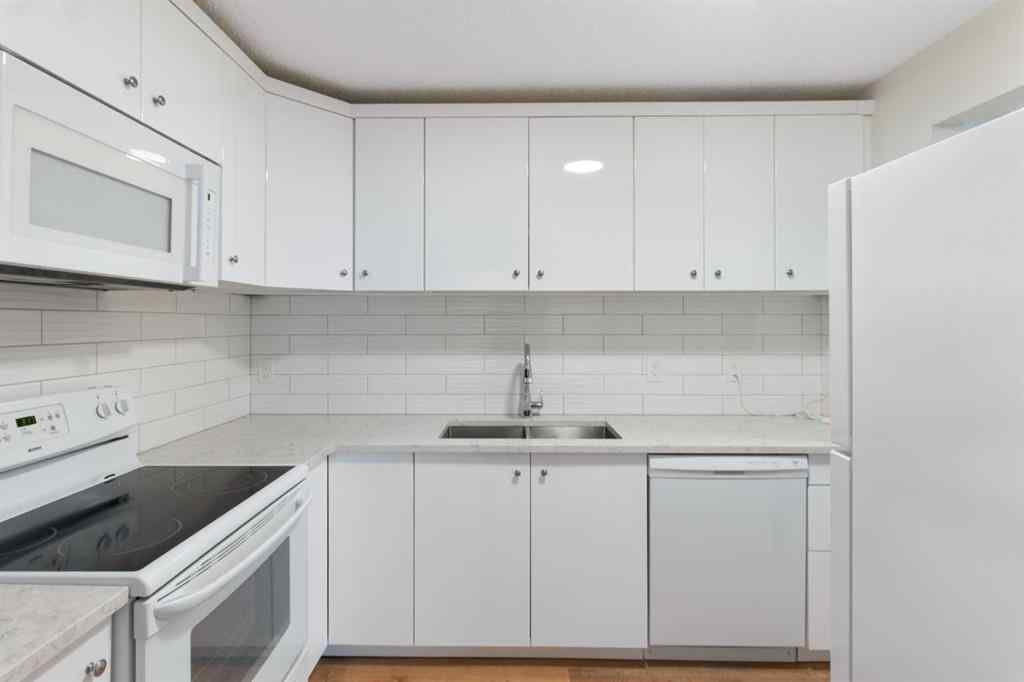 MLS® A2253853 - 11612 Oakfield Drive SW in Cedarbrae Calgary, Residential