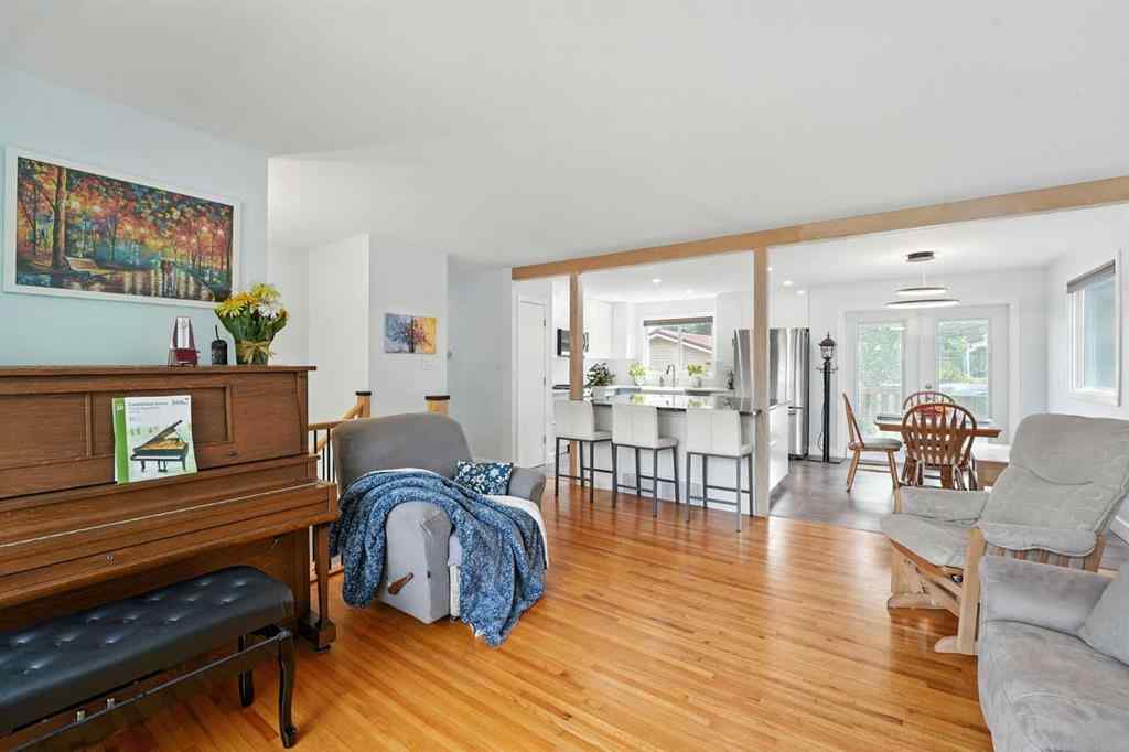 MLS® A2253854 - 1454 Hunterbrook Road NW in Huntington Hills Calgary, Residential