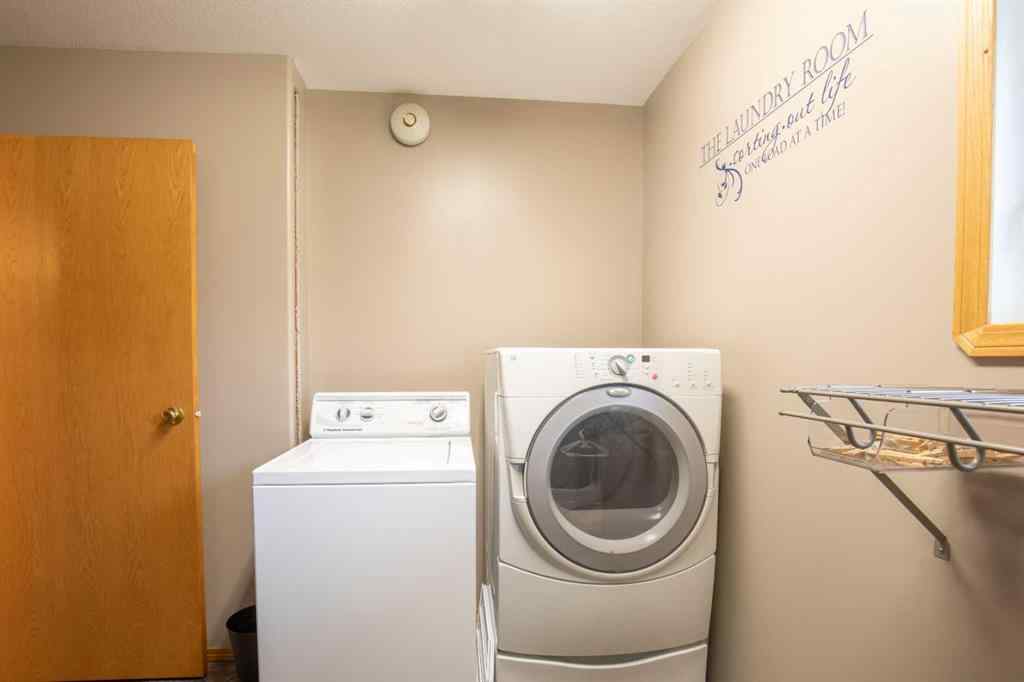 MLS® A2253862 - 1530 TWP Road 414   in NONE Rural Lacombe County, Residential