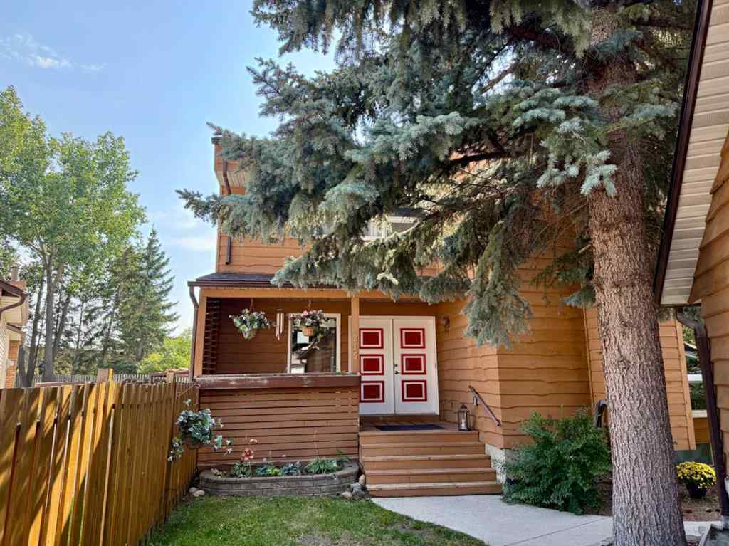 MLS® A2253870 - 215 Ranchview Court NW in Ranchlands Calgary, Residential