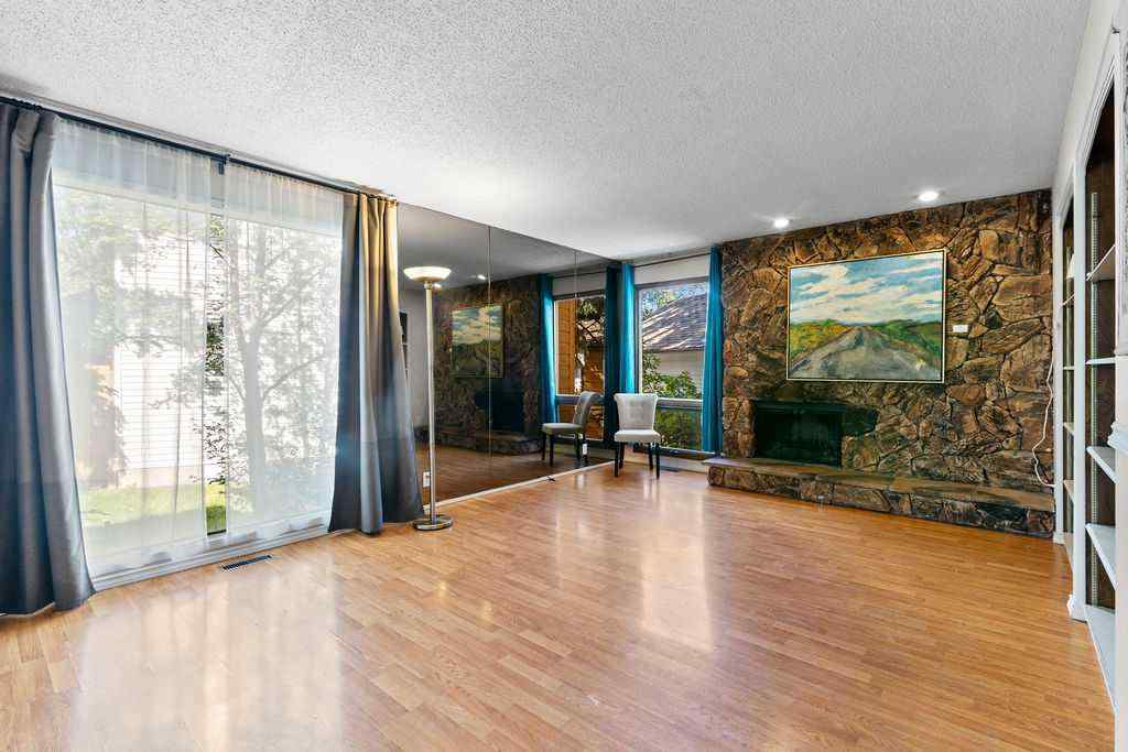 MLS® A2253870 - 215 Ranchview Court NW in Ranchlands Calgary, Residential