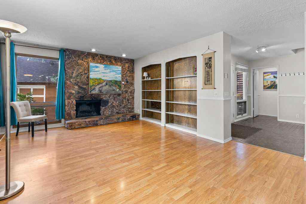 MLS® A2253870 - 215 Ranchview Court NW in Ranchlands Calgary, Residential