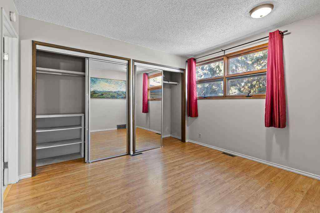 MLS® A2253870 - 215 Ranchview Court NW in Ranchlands Calgary, Residential