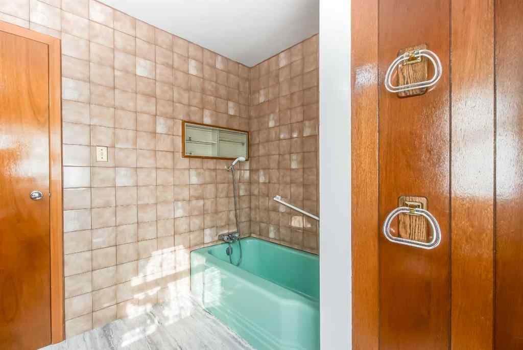MLS® A2253871 - 1967 15 Avenue SE in Crestwood-Norwood Medicine Hat, Residential