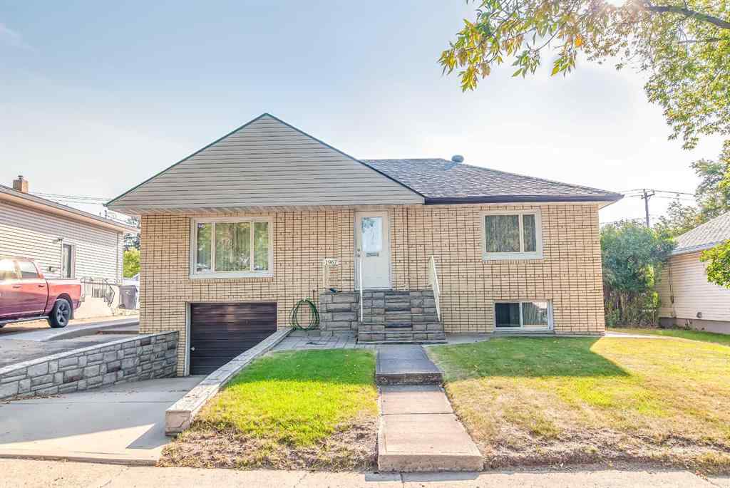 MLS® A2253871 - 1967 15 Avenue SE in Crestwood-Norwood Medicine Hat, Residential