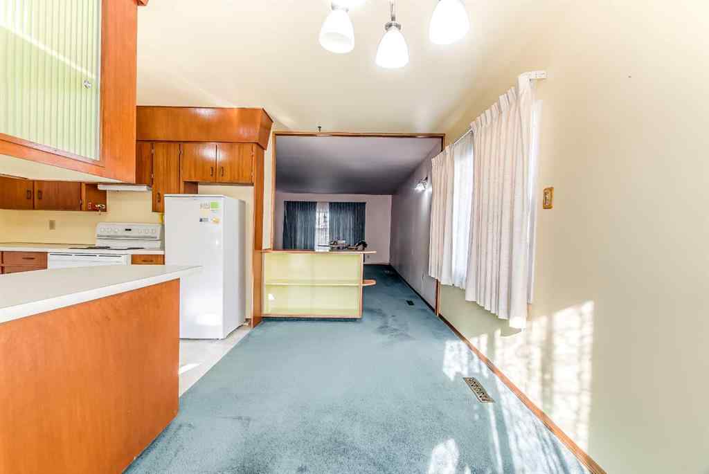 MLS® A2253871 - 1967 15 Avenue SE in Crestwood-Norwood Medicine Hat, Residential